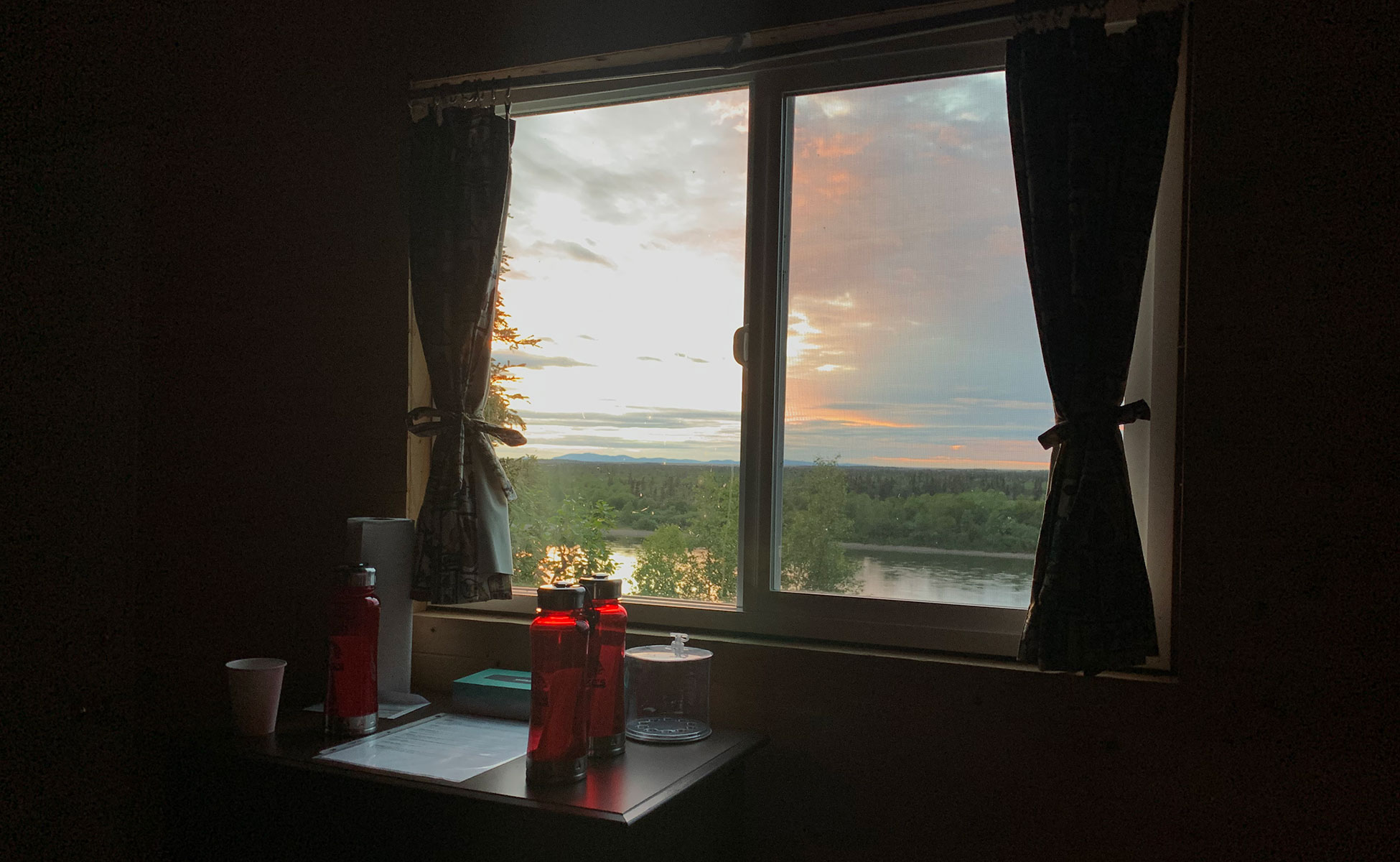 jakes_alaska_dining_view