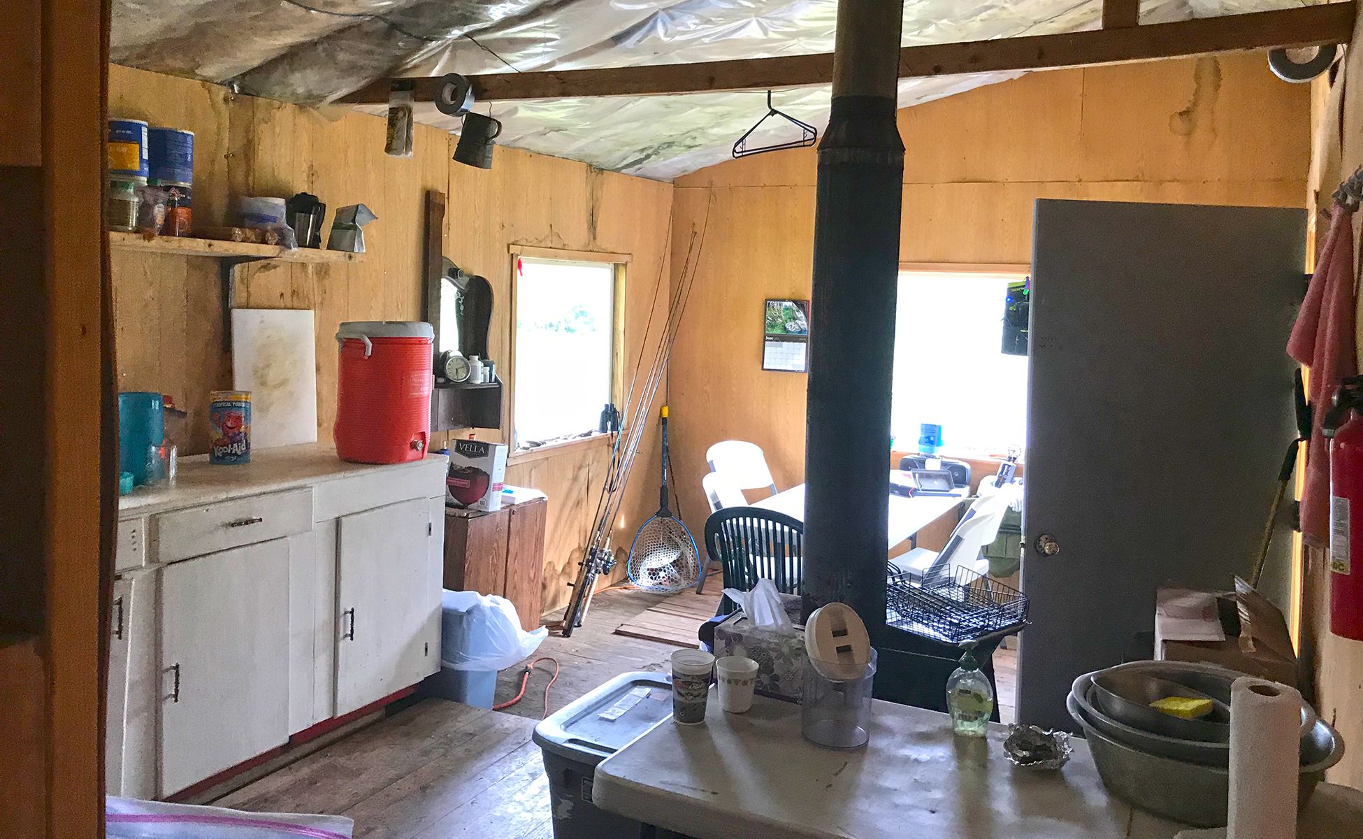 upriver_insidecabin